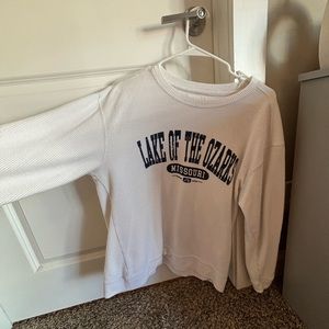 Sweatshirt